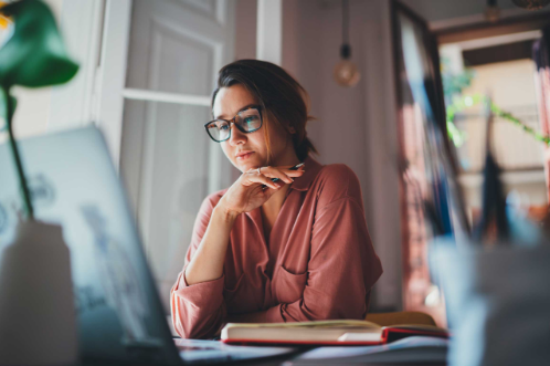 Promote Your Business Smarter With 5 Explainer Video Maker Tools